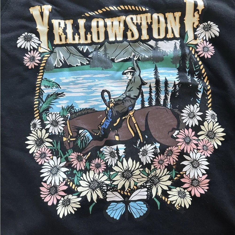 Yellowstone Black Graphic Crewneck Sweatshirt women 2XL - Picture 2 of 10